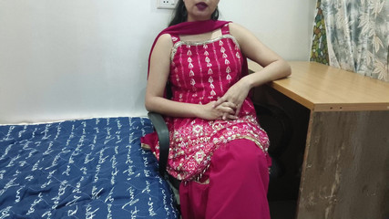 प्रमोशन के लिए ऑफिस स्टाफ सारा ने अपने कर्मचारी के साथ रफ हार्डकोर चुदाई की