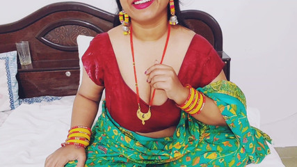 सौतेली बहन सौतेले भाई को अपनी बहुत स्वादिष्ट प्रेमिका को चोदना सिखाती है