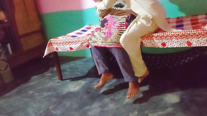 सेक्स भारतीय भाभी को देवर के साथ जोर से चोदना देसी सेक्स