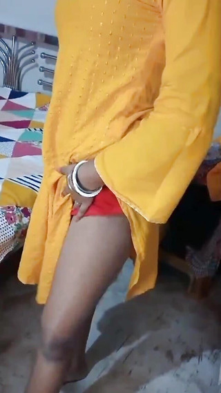 बहू सेक्स करने के लिए तैयार हो गई है