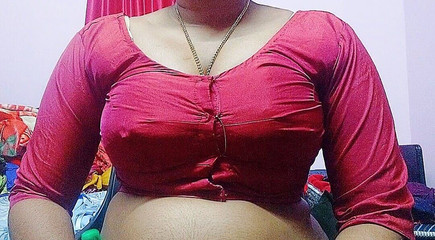 देसी लड़के ने पत्नी की सहेली के साथ सेक्स किया