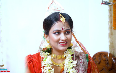 देसी नई विवाहित पत्नी की अपने पति के दोस्तों के साथ कट्टर चुदाई जब वह घर पर अकेली थी पूरी मूवी