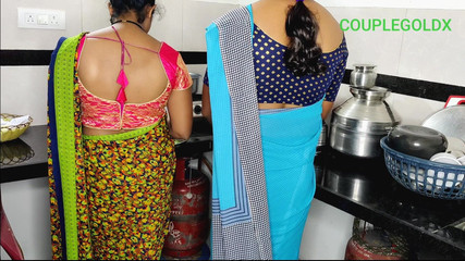 वह अपनी सास को रसोई की समस्याओं के बारे में बताने आई थी