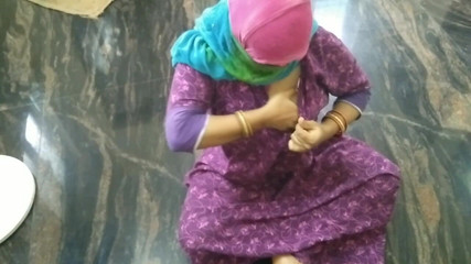 डेवर द्वारा मुस्लिम भाभी