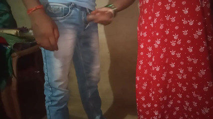 नौकरी जाने के बाद देवर-भाभी पति के लिए बढ़िया दिन