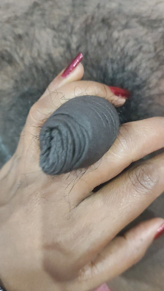 भारतीय देसी सेक्सी भोजपुरी भाभी जी अपने सौतेले भाई के साथ आनंद ले रही हैं