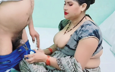 पड़ोस की भाभी ने छुप छुप कर किया सेक्स