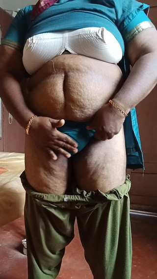 भारतीय पोशाक प्रदर्शन वीडियो