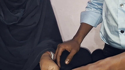 पहनने वाली देसी भारतीय महिलाओं के साथ पहली बार सेक्स