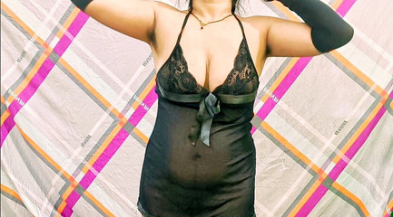 क्लॉथ ट्रायल रूम में भारतीय गर्लफ्रेंड की जमकर चुदाई हिंदी ऑडियो सेक्स वीडियो