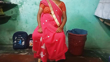 तमिल ब्यूटीफुल स्टेपाउंटी हाउस वोनर के साथ अच्छा सेक्स