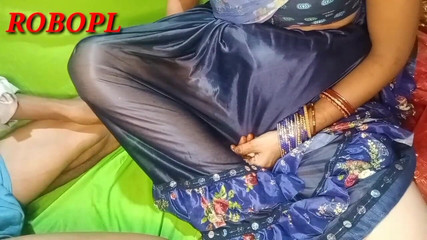 मेरे पति ने हमारी शादी की सालगिरह मनाई और मुझे चोदा