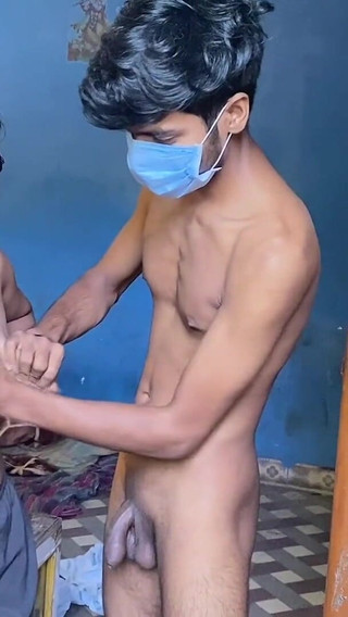 आउटडोर सेक्स सौतेला भाई और सौतेली बहन दरवाजे के बाहर रोमांस और सेक्स मल्लू जोड़े छत पर सेक्स के साथ गर्म रोमांस