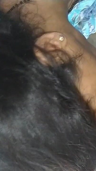 प्रलोभन में पत्नी को दे दिया लिंग का सामान