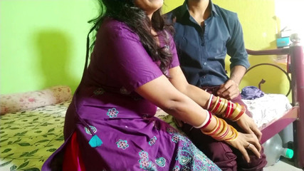 बैंक मैनेजर ने लोन चुकाने के लिए बंगाली भाभी को चोदा