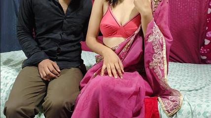 मेरे दोस्त की सौतेली माँ ने मुझे सिखाया कि सेक्स कैसे किया जाता है