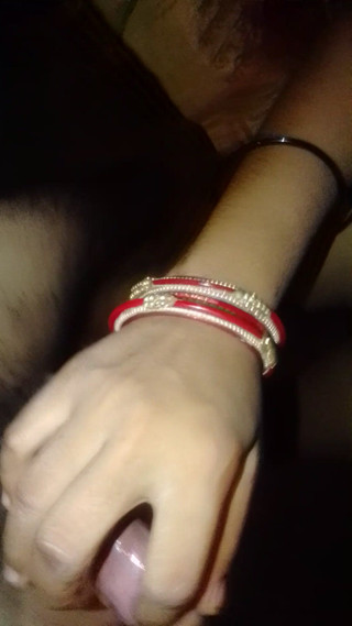 सौतेले भाई ने अपनी हॉट कामुक सौतेली बहन की चुदाई की