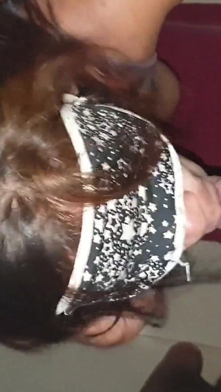 बॉस ने हॉट वाइफ की चुदाई की और मैला ब्लो जॉब किया