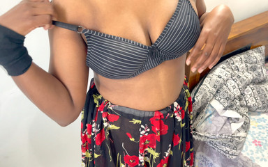 बड़े प्राकृतिक स्तन और प्यारी बिल्ली के साथ सुंदर भारतीय बेब को वास्तविक संभोग सुख और क्रीमपाइ तंग बिल्ली तक कड़ी मेहनत से चोदा जाता है