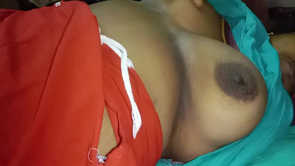 मैंने अपनी पत्नी को चरमोत्कर्ष दिलाया और फिर उसकी योनि बहुत सुंदर थी।