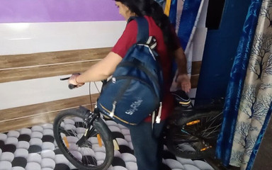 मेरी सौतेली बहन मुझे चोदने के लिए कॉलेज से जल्दी घर आ गई।