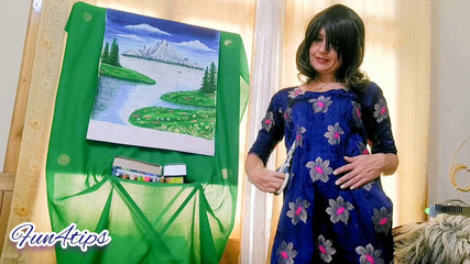 दुबली कुतिया अपने कपड़े फाड़ रही है