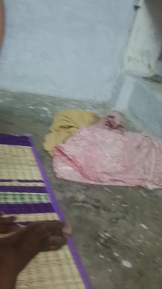 बीबीडब्ल्यू पत्नी दूध और चूसना और चाटना