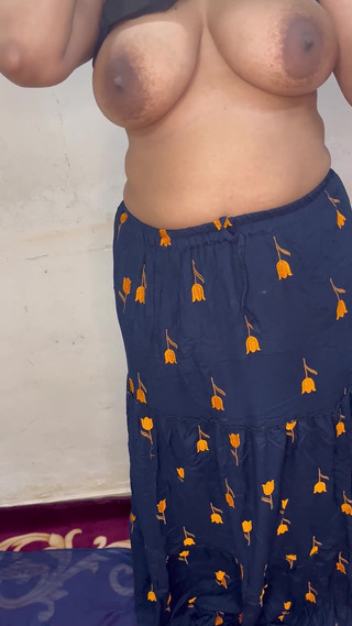 इंडियन भाभी को मेरा लंड पसंद आया और उन्होंने उसे चोदने के लिए कहा