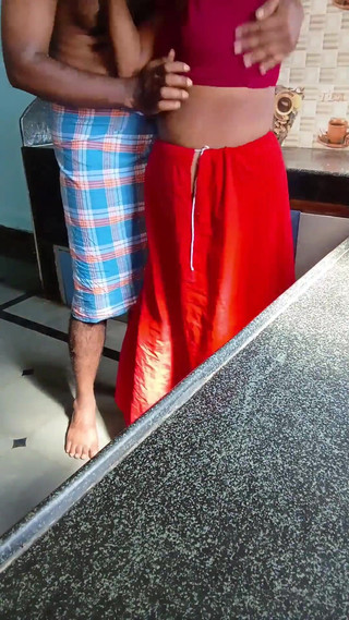 भारतीय गृहिणी की रसोई में जोरदार चुदाई