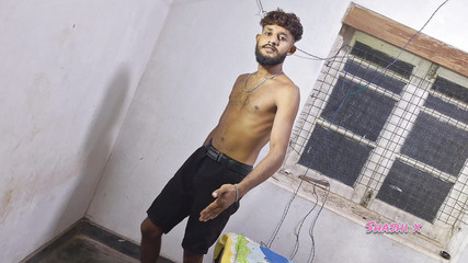 18 वर्षीय किशोर सौतेली बहन ने अपने सौतेले भाई के बड़े लंड से अपनी वर्जिनिटी खो दी