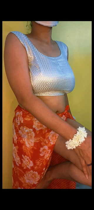 इंडियन साड़ी में देसी भाभी की चुदाई