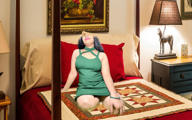 कोमल के जवान लड़के ने अपनी सौतेली माँ की सेक्सी ड्रेस देखी और उसकी गांड में घुस गया