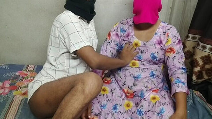 चैटिंग इंडियन वाइफ एन हसबैंड विलेज देसी वाइफ हॉट वीडियो