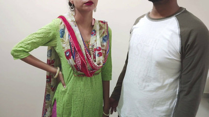 असली भारतीय देसी पंजाबी सौतेली माँ (सौतेली माँ सौतेला बेटा) पंजाबी ऑडियो एचडी XXX के साथ एक-दूसरे बॉल्स रोलप्ले के साथ खेल रही हैं