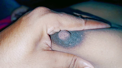 देसी सौतेली बहन सह चाहती है वह एक पेशेवर की तरह चुंबन चूस रही है। सह बड़े लंड वाले मुखमैथुन के साथ धड़कते भारतीय मुखमैथुन