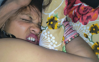 देसी भारतीय भाभी की विशाल गांड का हार्डकोर डॉगीस्टाइल सेक्स और बड़े लंड का कमशॉट हिंदी आवाज में