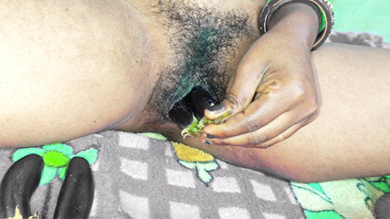 बैंगन इनसाइड पुसी सेक्स देसी भाभी मस्ती टाइम