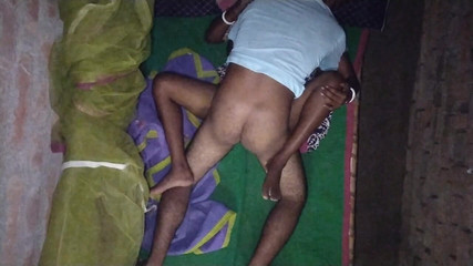 हार्ड चुदाई गांव के साथ देसी सौतेली बहन