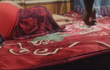 खूबसूरत सौतन को घर में अकेला पाकर भाभी ने उसे चोदने के लिए मजबूर किया