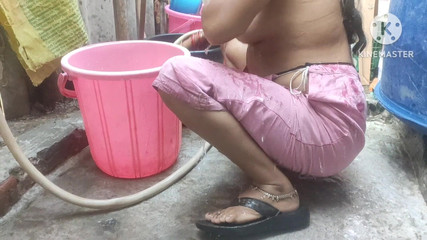 गीला बच्चा