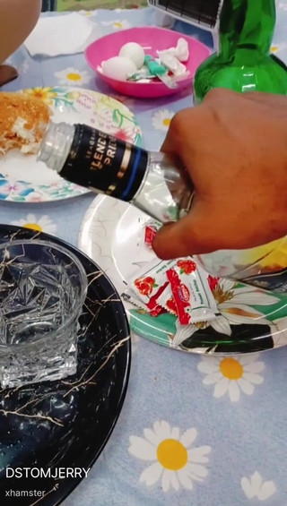 सेक्सी भारतीय लड़की को उसके जीजा ने बहकाया और दोनों छेदों में गलती से चोदा, स्पष्ट रूप से हिंदी आवाज में वायरल वीडियो