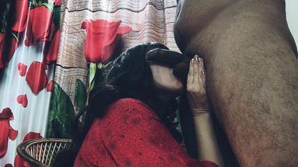 आपसी मनोरंजन के लिए असली शौकिया युगल की चुदाई