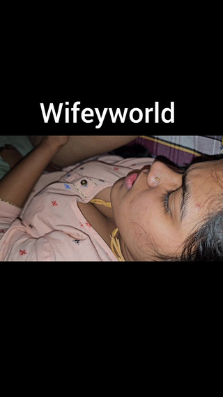 2 गर्म सह शॉट निगल लिया