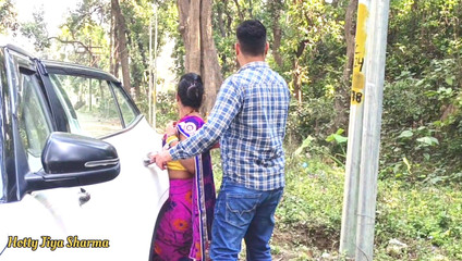 सौतेले पिता ने अपनी सौतेली बेटी को गांव के बाहर सेक्स के लिए पकड़ लिया