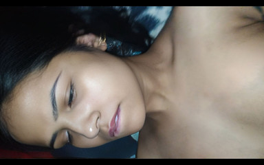 लतिका के सेक्सी पैर और पैर लंड लेते हैं