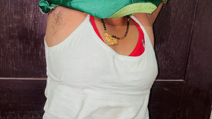 पड़ोसन भाभी की स्थानीय लड़के से चुदाई