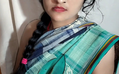 देसी भारतीय गाँव की सुंदर प्रेमिका की टाइट चूत चाटने का वीडियो