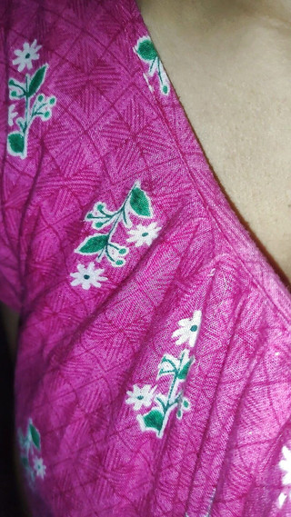 पकड़ी गई हॉट इंडियन बंगाली पत्नी के बाहरी मामले और शानदार मुख-मैथुन