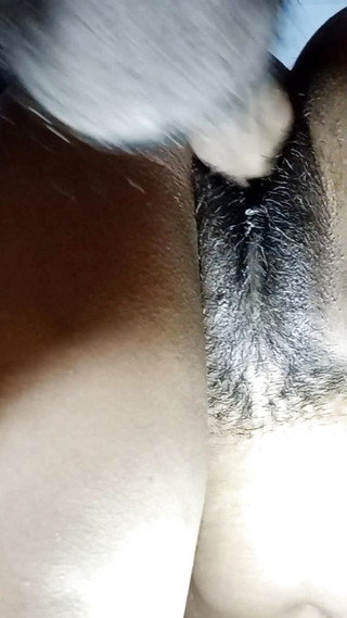 बहुत बड़ा लंड एक खूबसूरत चूत में धीरे-धीरे धीरे-धीरे घुसाओ