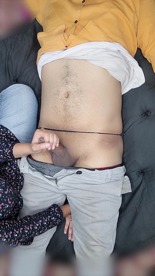 भाग 3 मेरी सौतेली बहन मेरे लिंग को गर्म गहरे गले तक चाटती है